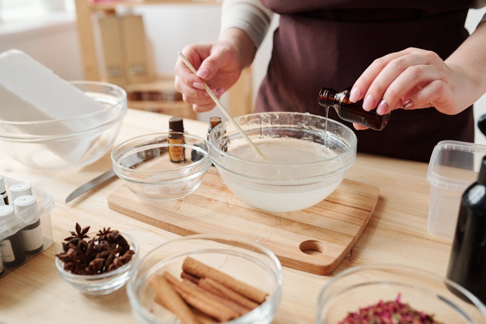 How to Mix Essential Oils: A Simple Guide