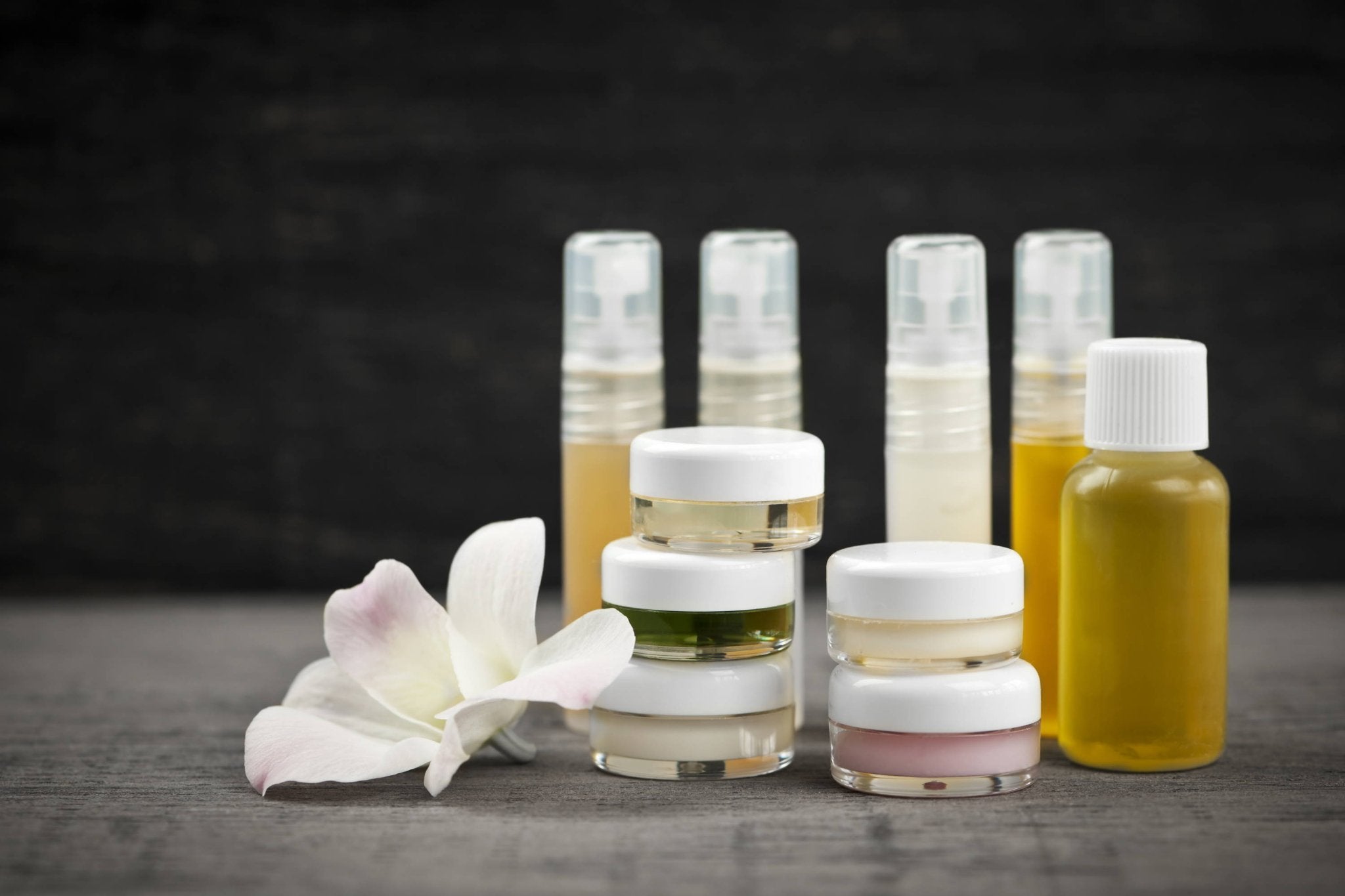 Preservatives & Antioxidants in Cosmetics - Aromantic UK