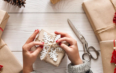 10 DIY Christmas Beauty Gifts You Can Make at the Last Minute - Aromantic UK