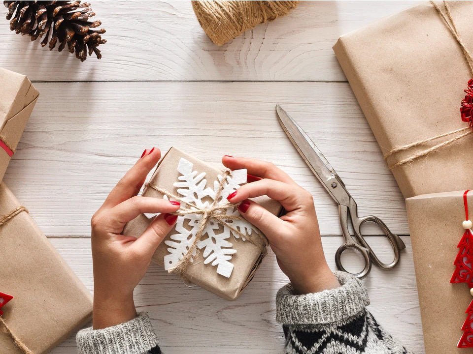 10 DIY Christmas Beauty Gifts You Can Make at the Last Minute - Aromantic UK