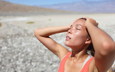 How to Protect Your Skin from the Sun and Pollution Naturally - Aromantic UK