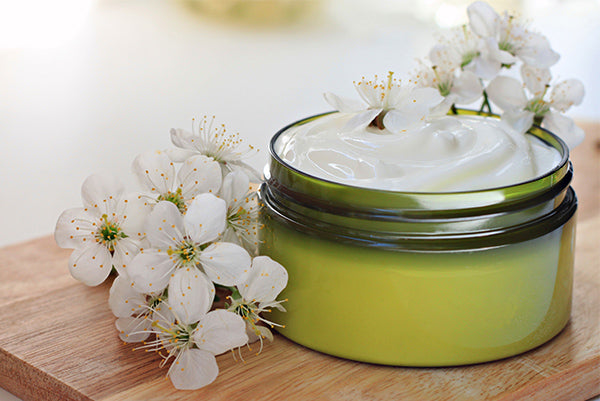 image of jar containing moisturiser for sensitive skin and mature skin