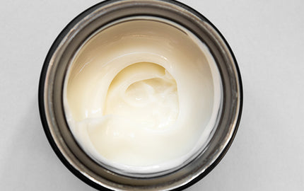 image of pot containing primer cream gelée