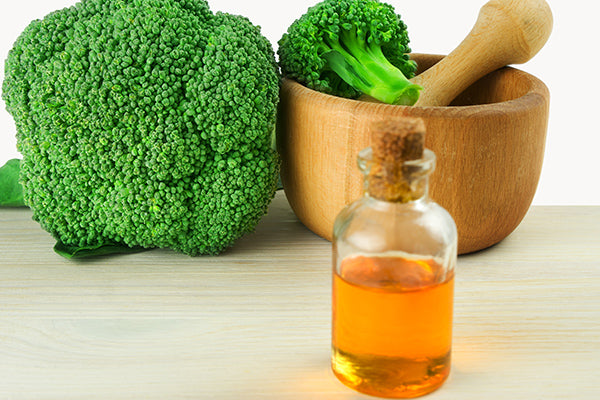 Image of broccoli seed oil for the instant dry skin relief 