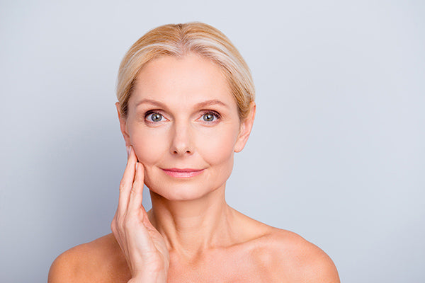 Image of Mature Woman having applied Wu Zhu Illuminating Gel